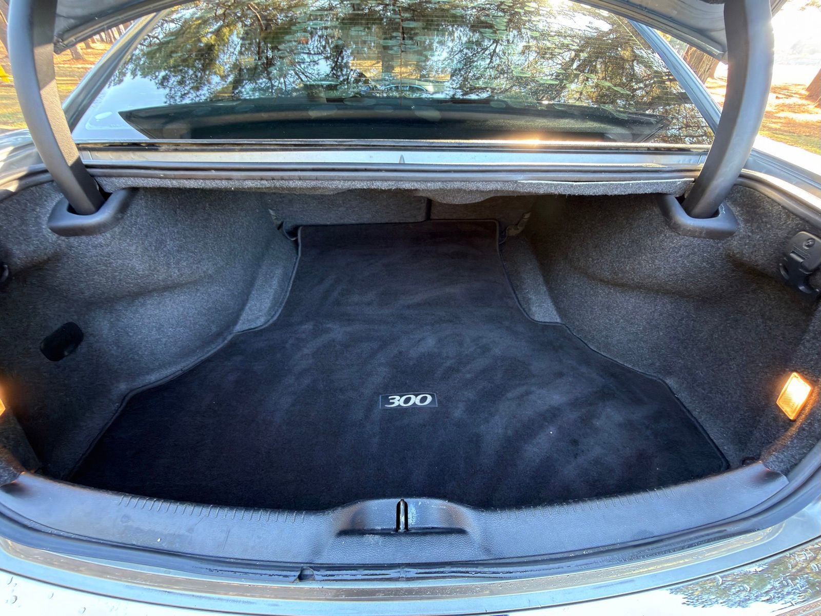 Used 2012 Chrysler 300 C w/ 19-Premium Speaker Group image 15