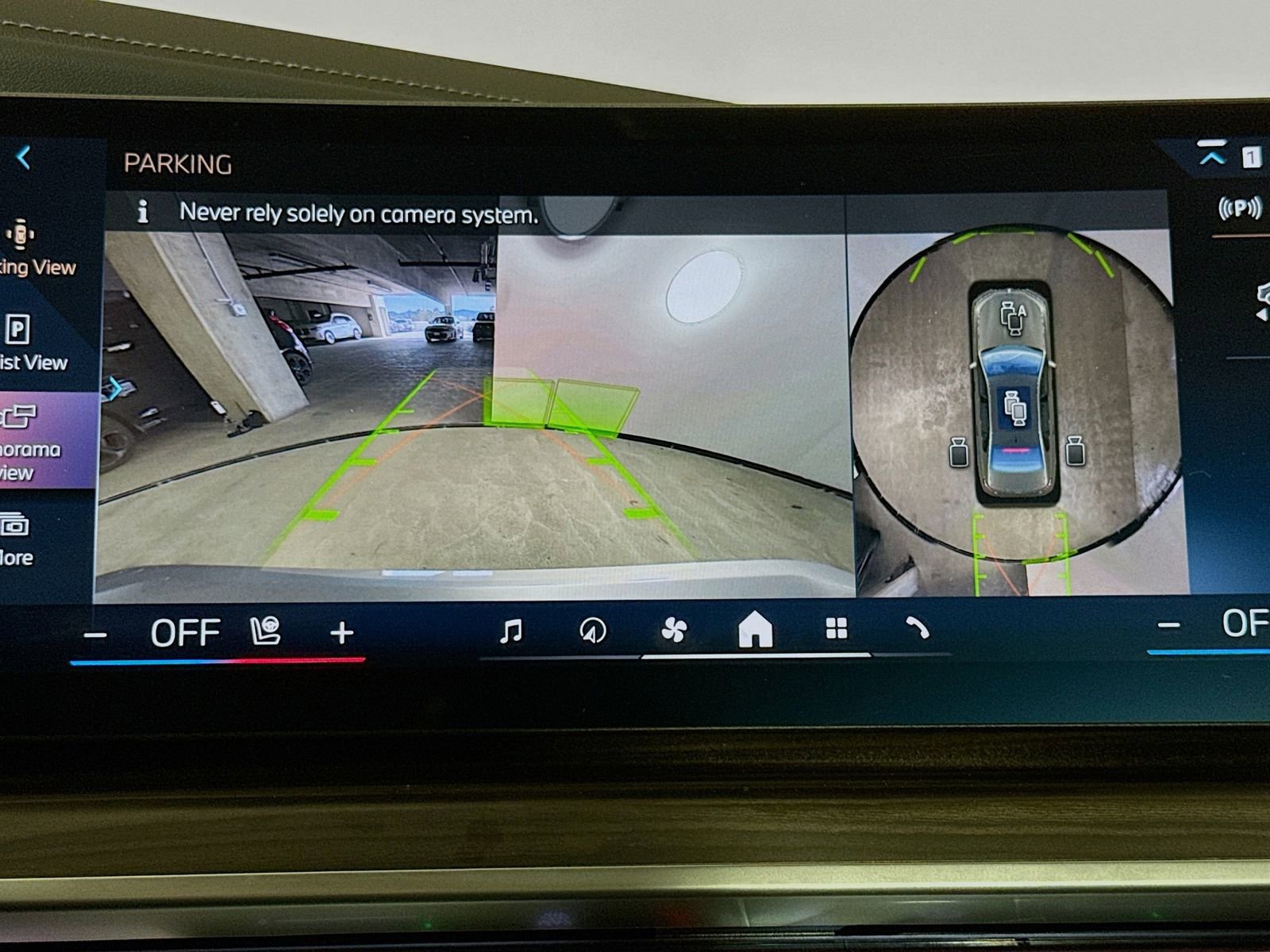 Used 2025 BMW 750e xDrive w/ Executive Package image 14