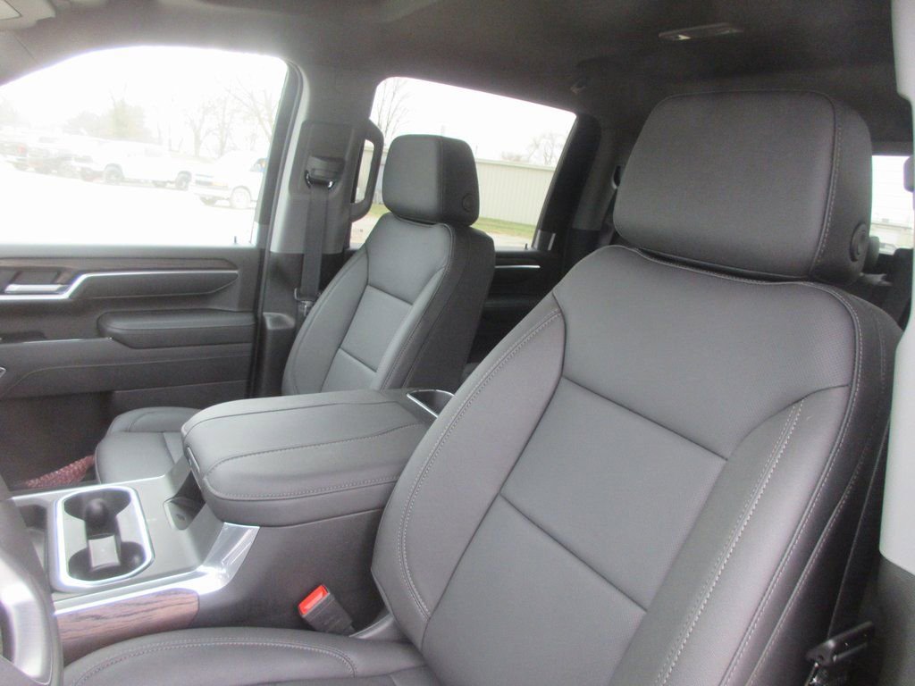 New 2026 GMC Sierra 3500 SLT w/ SLT Premium Package image 14