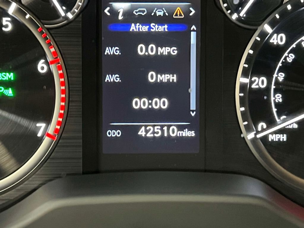 Used 2022 Lexus GX 460 Premium w/ Premium Package AWD/4WD image 27