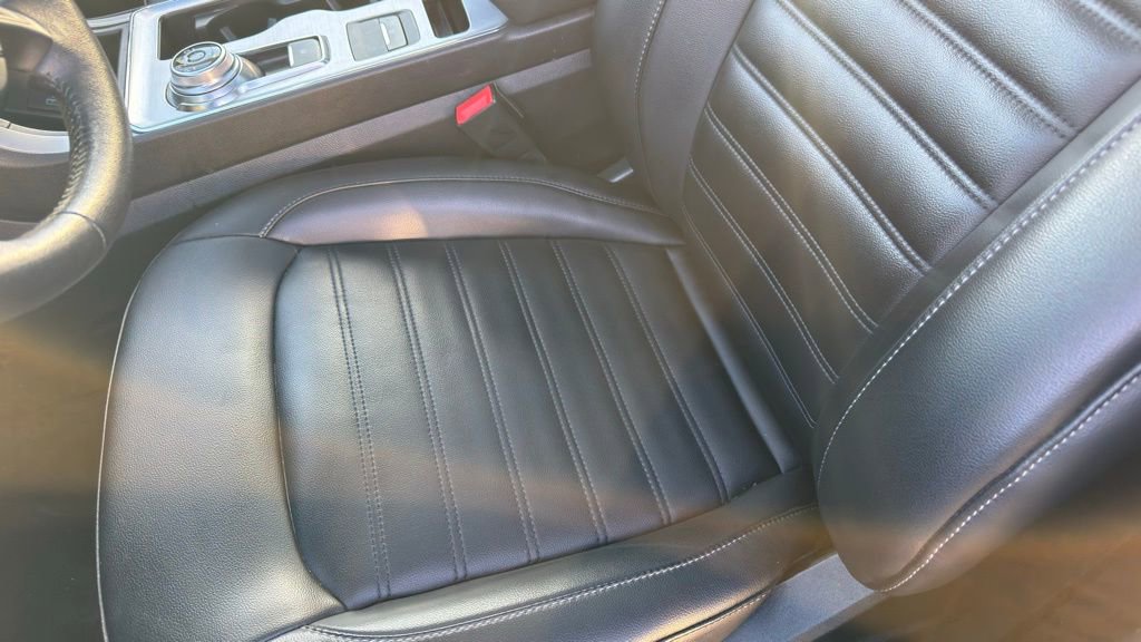 Used 2022 Ford Edge SEL w/ Convenience Package image 11