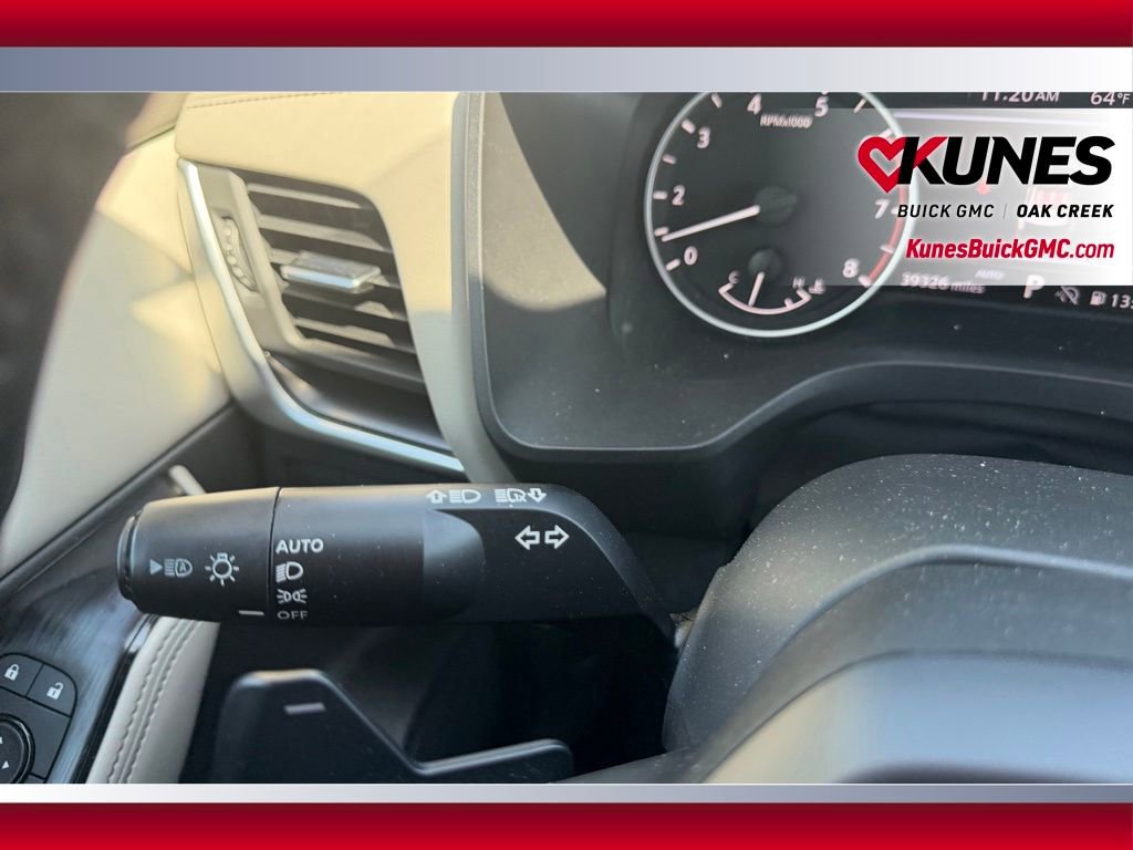 Used 2025 Nissan Rogue SV AWD/4WD image 17