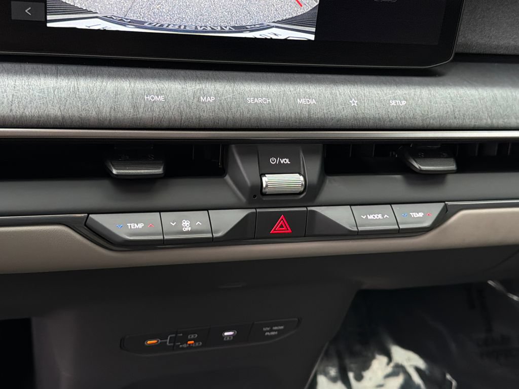 Certified 2024 Kia EV9 Wind AWD/4WD image 32