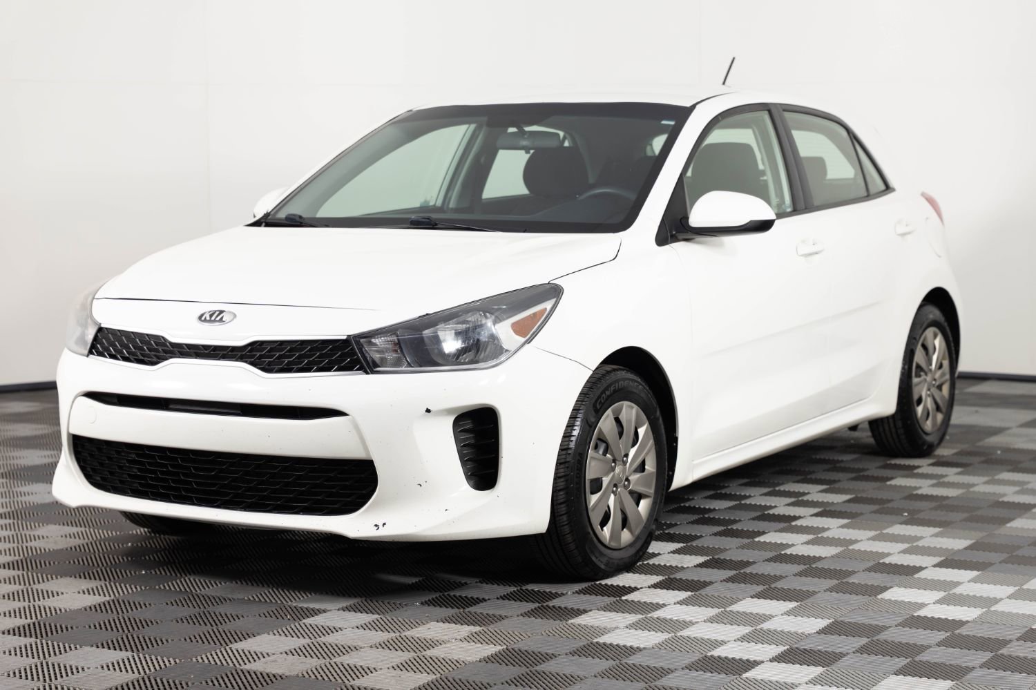 Used 2018 Kia Rio S FWD image 2