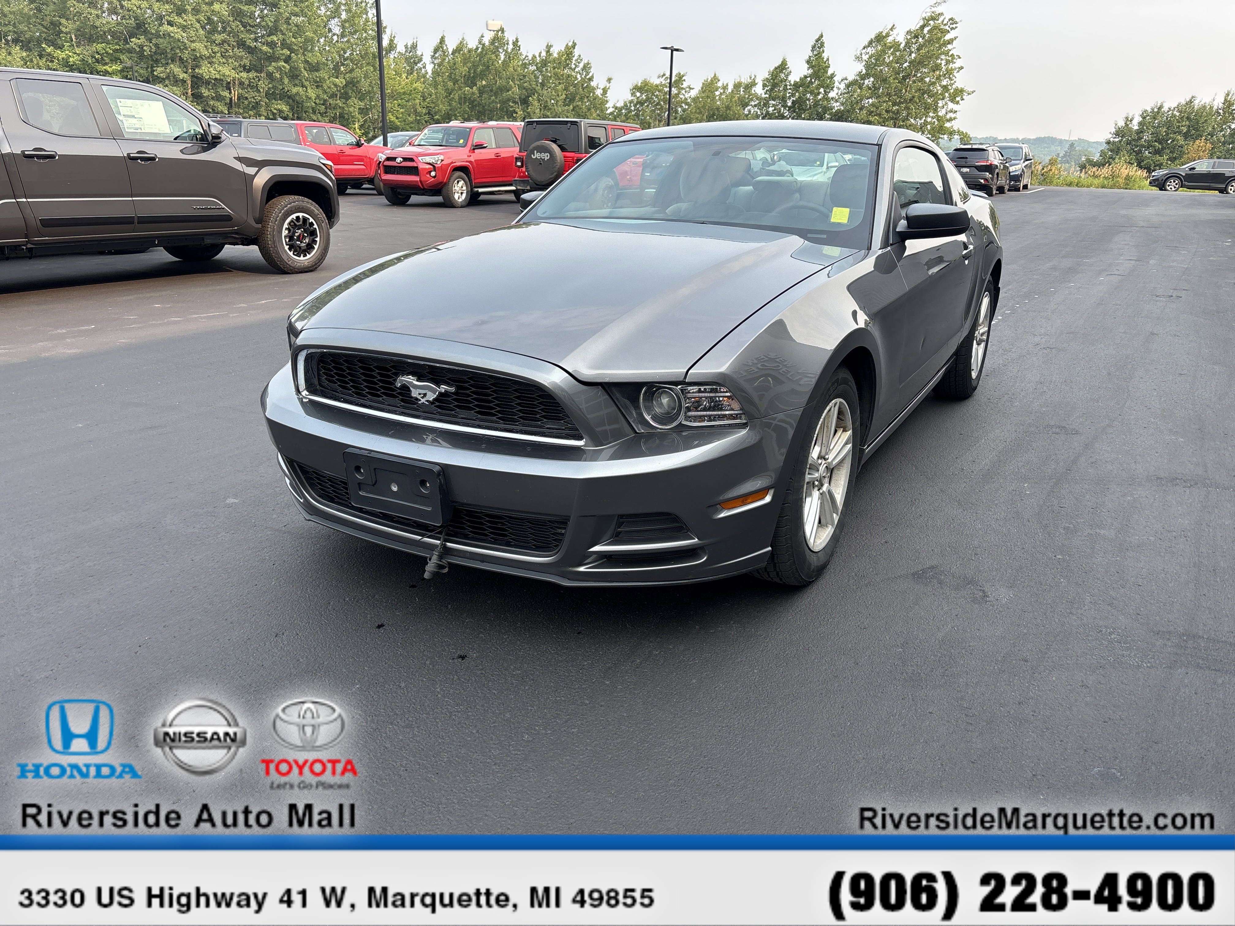 Used 2013 Ford Mustang Coupe image 3