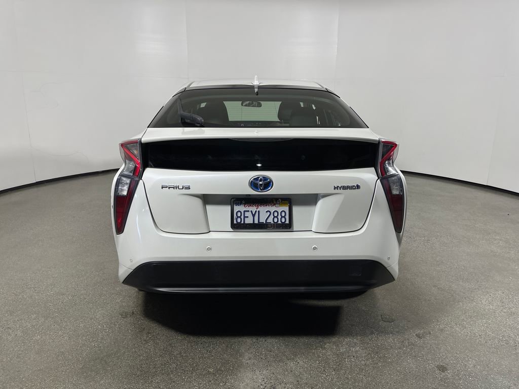 Certified 2018 Toyota Prius Three FWD image 4