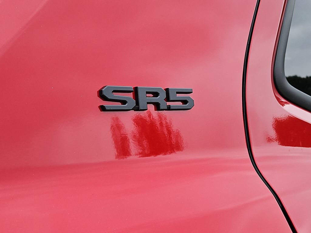 New 2026 Toyota 4Runner SR5 AWD/4WD image 5