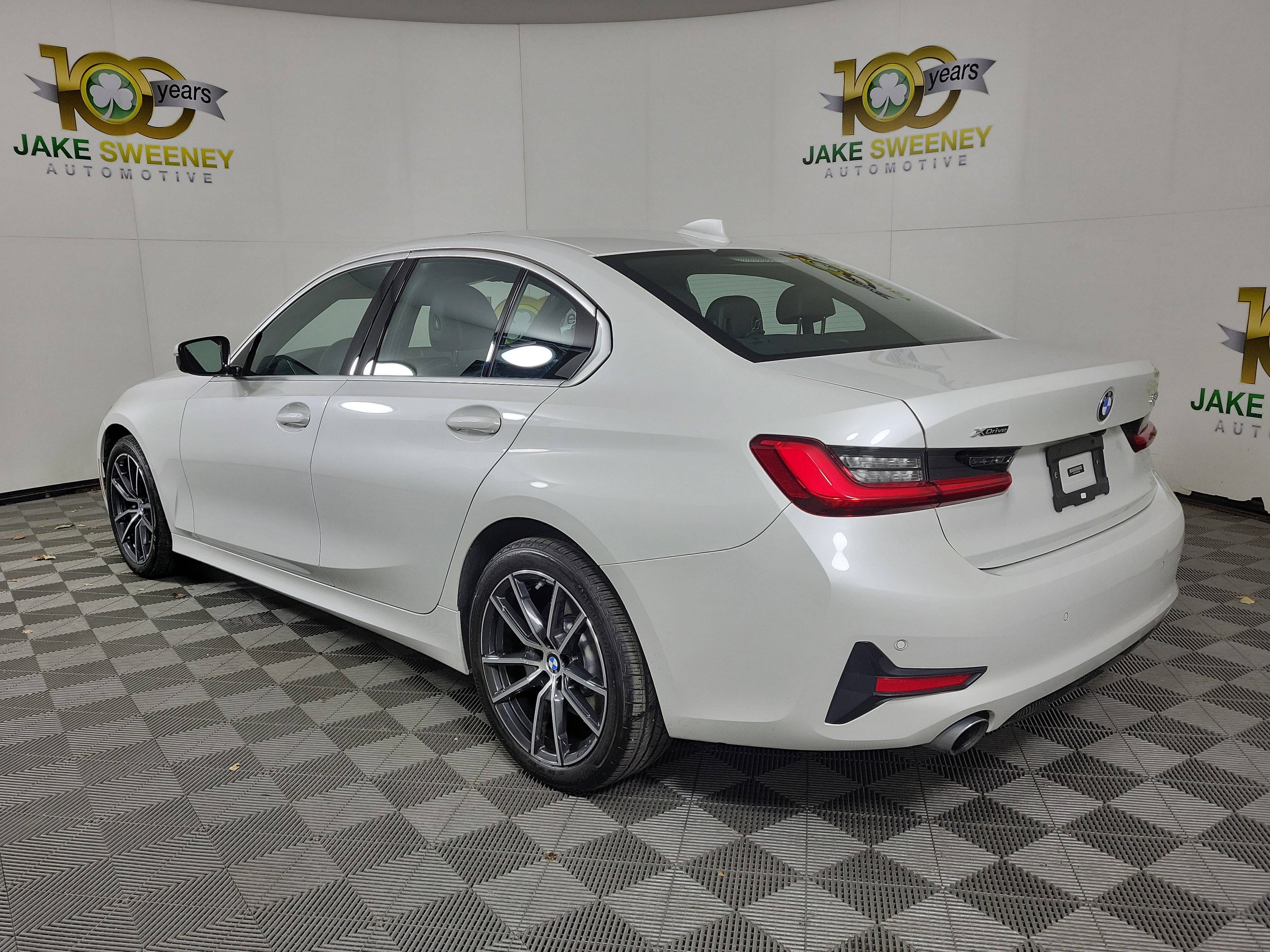 Used 2019 BMW 330i xDrive Sedan w/ Convenience Package image 5