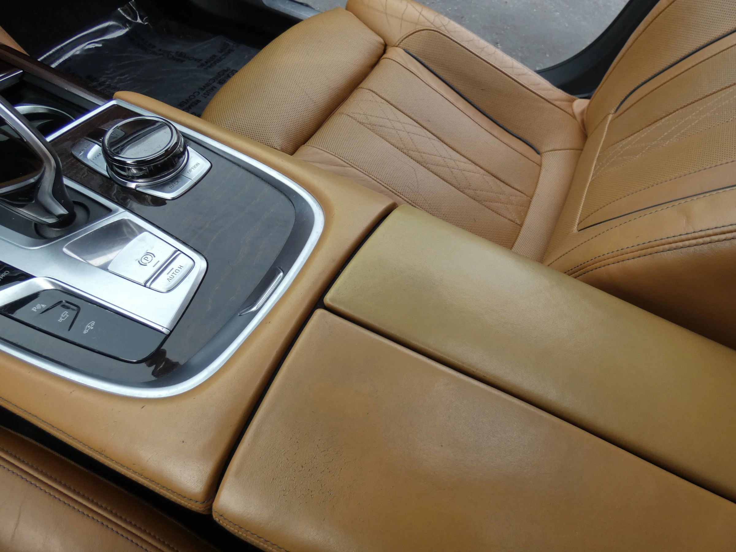 Used 2016 BMW 750i xDrive image 44