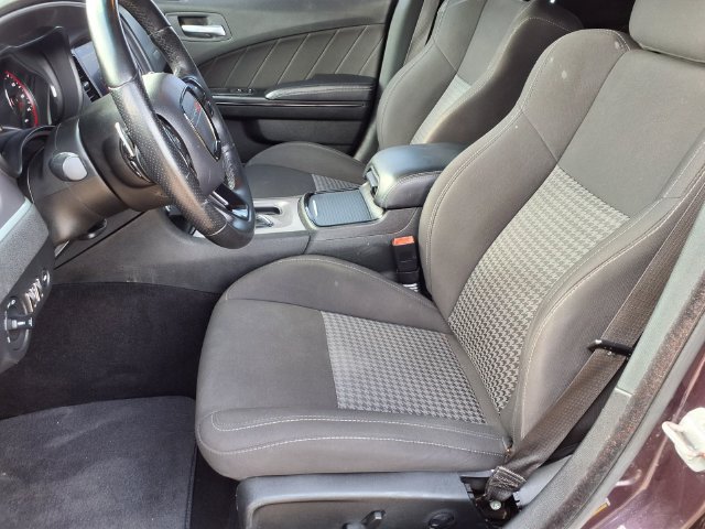 Used 2022 Dodge Charger GT w/ Blacktop Package RWD image 9