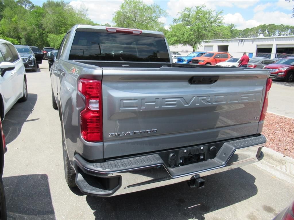 Used 2024 Chevrolet Silverado 1500 LT AWD/4WD image 3