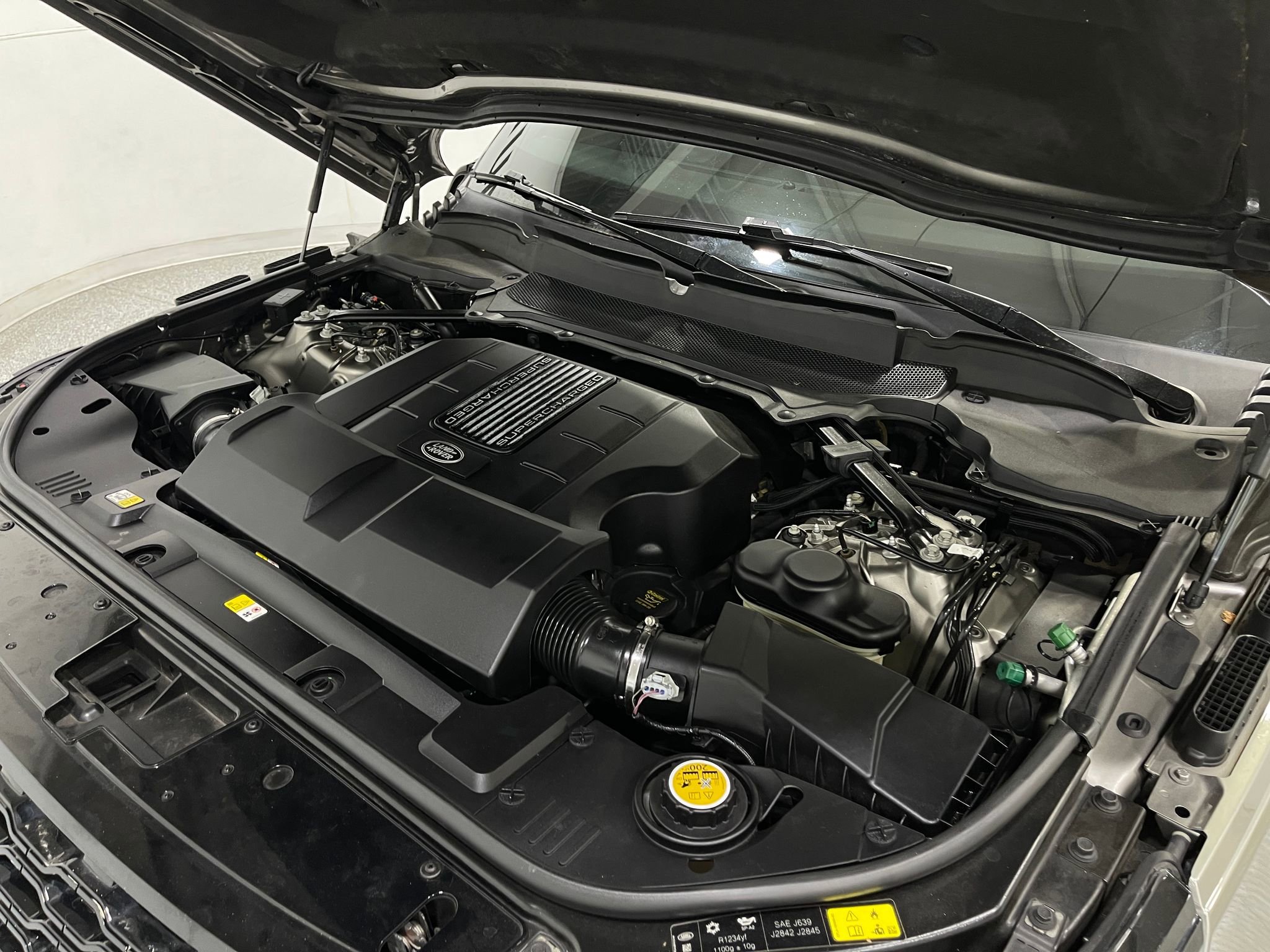 Used 2019 Land Rover Range Rover Supercharged AWD/4WD image 27