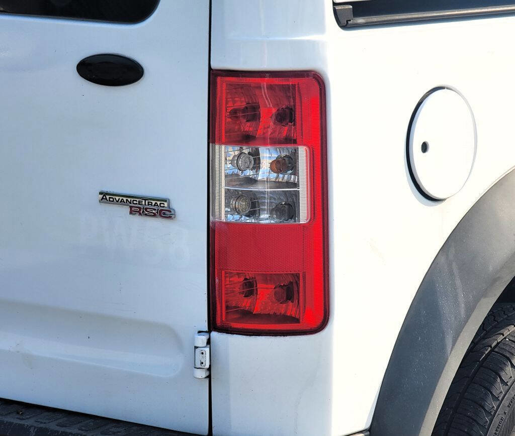 Used 2013 Ford Transit Connect XL image 8