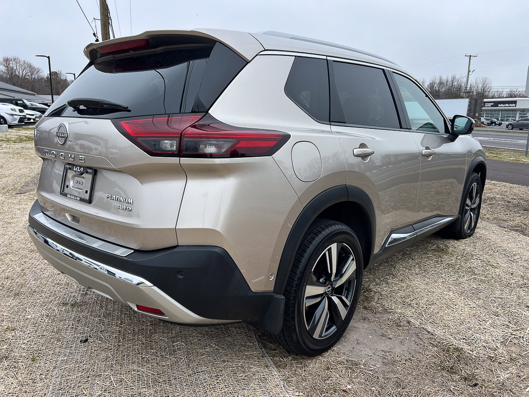 Used 2022 Nissan Rogue Platinum w/ Head-Up Display Package image 8
