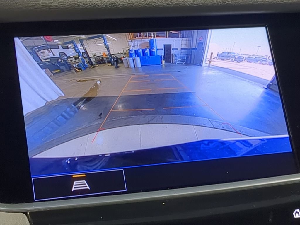 Used 2023 Cadillac XT5 Premium Luxury w/ LPO, Floor Liner Package AWD/4WD image 29