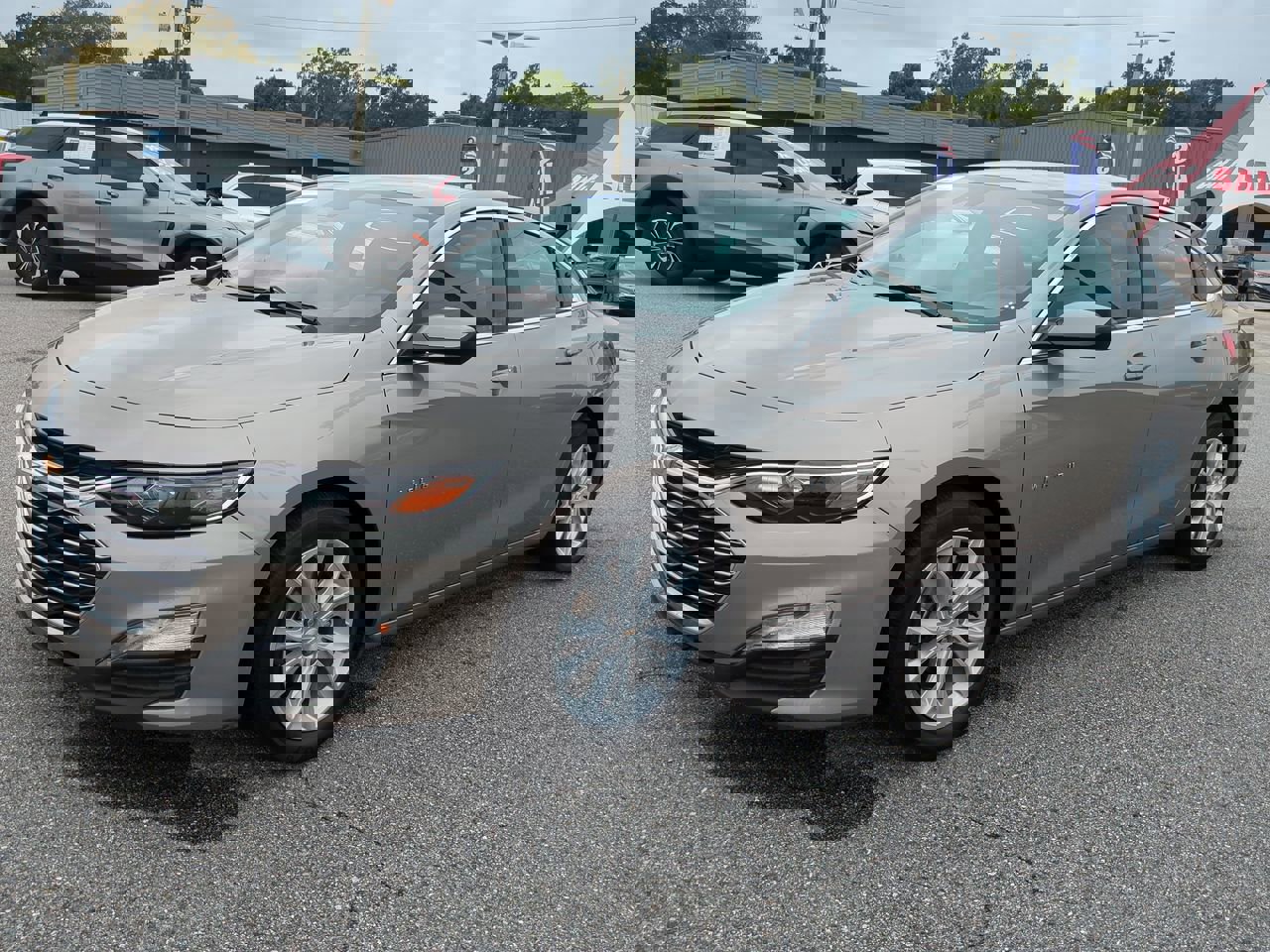 Used 2025 Chevrolet Malibu LT image 8