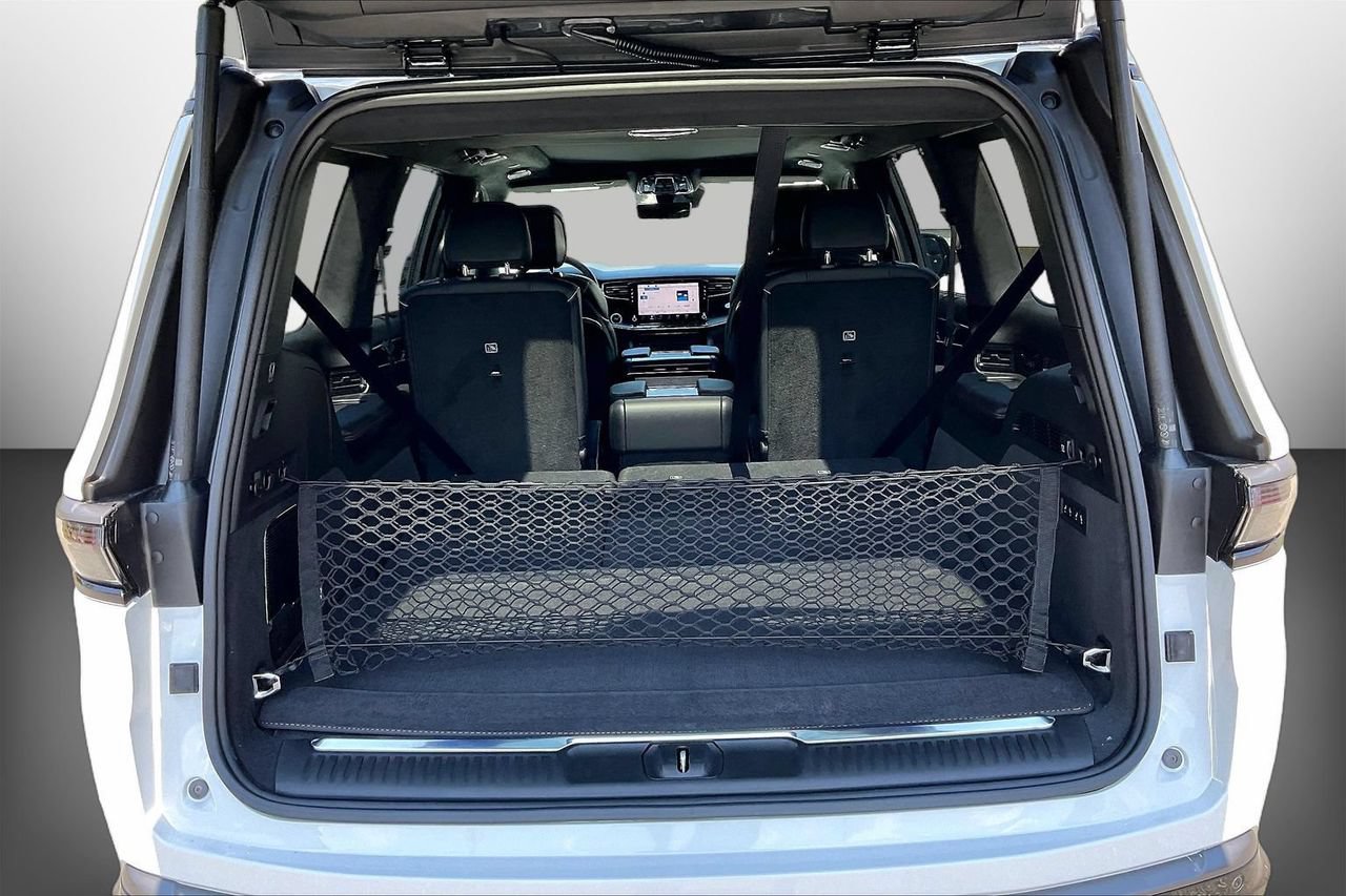 New 2026 Jeep Grand Wagoneer Summit AWD/4WD image 27