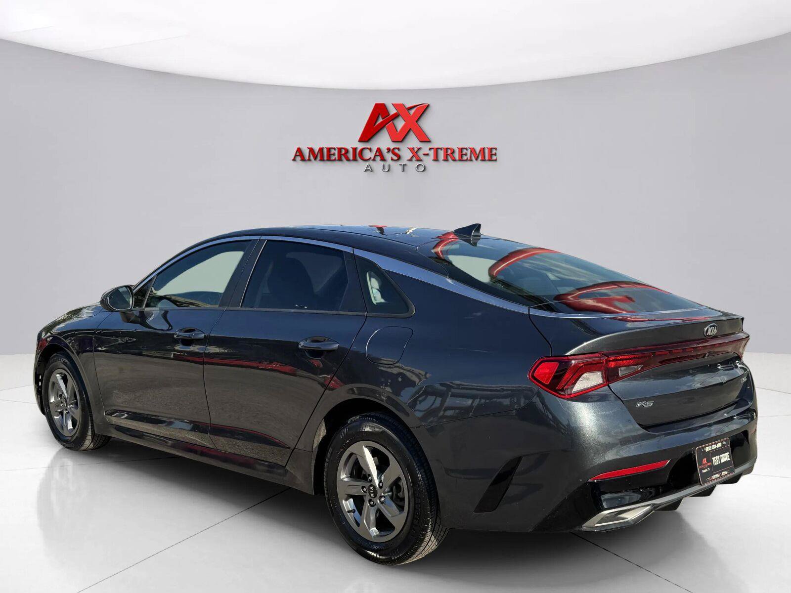 Used 2021 Kia K5 LXS FWD image 4