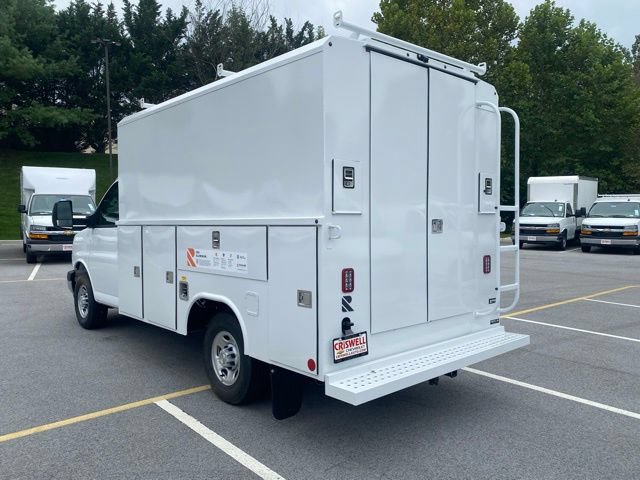 New 2025 Chevrolet Express 3500 w/ Power Convenience Package RWD image 5