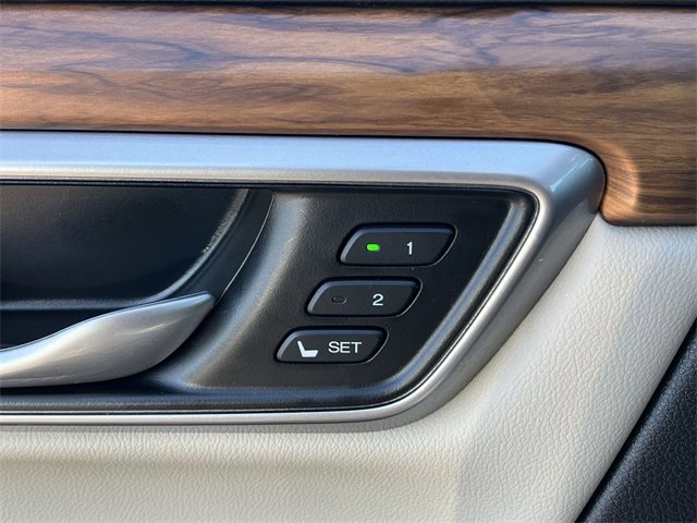 Used 2022 Honda CR-V Touring image 29