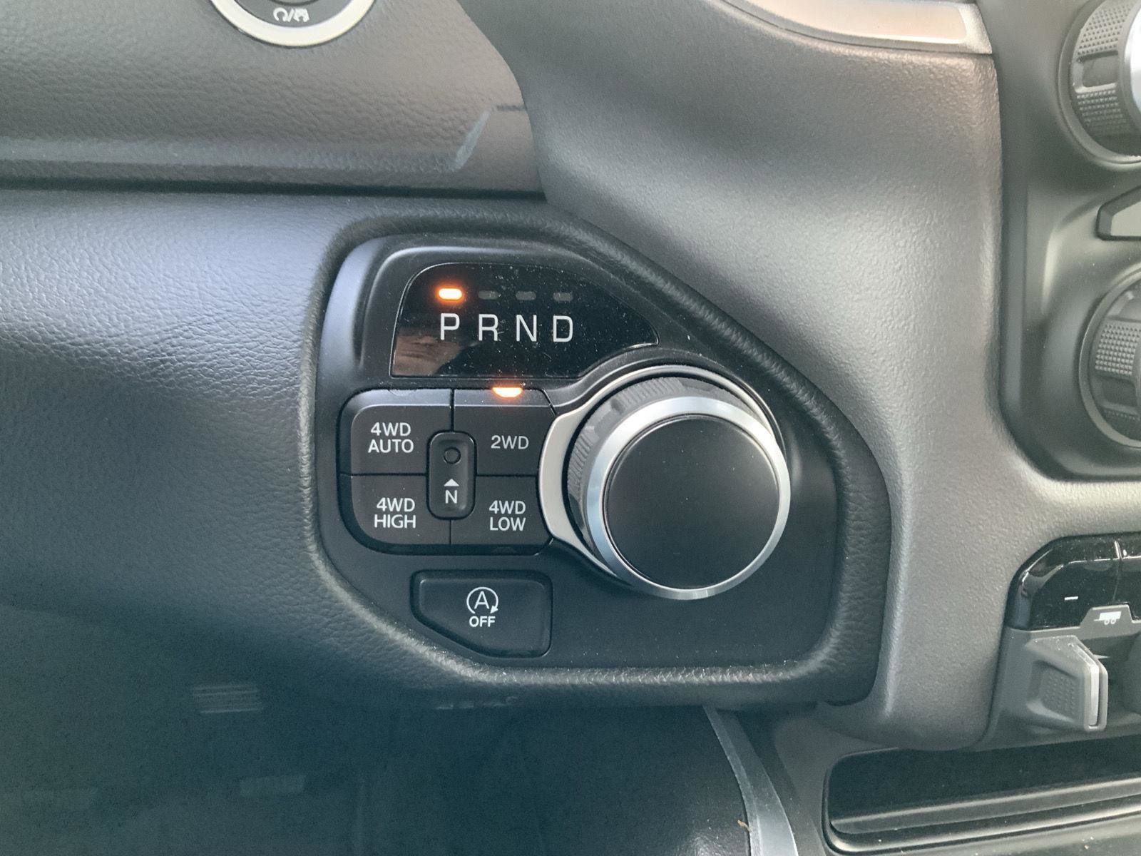 Used 2021 RAM 1500 Big Horn image 32