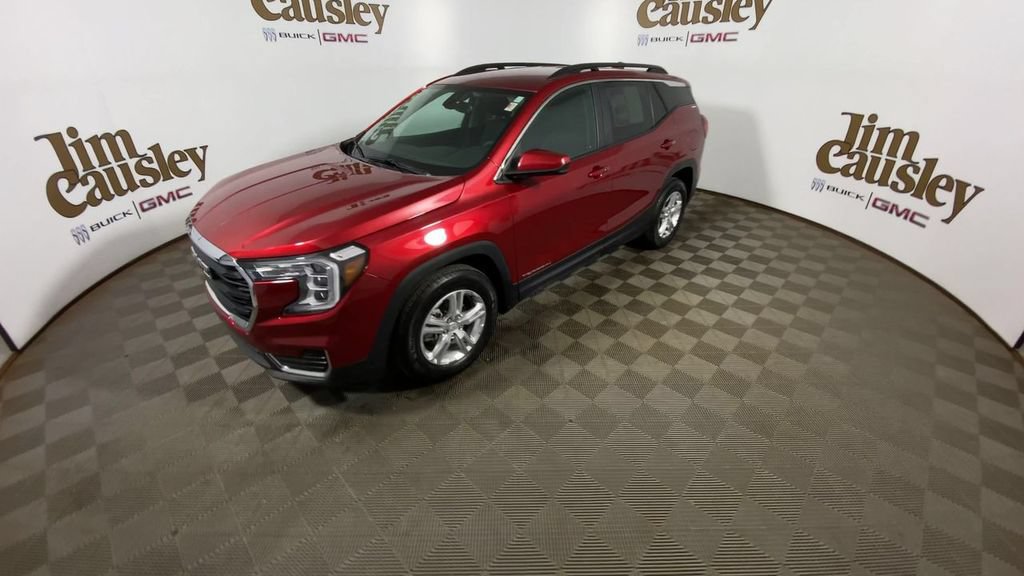 Certified 2023 GMC Terrain SLE w/ Driver Convenience Package FWD image 4
