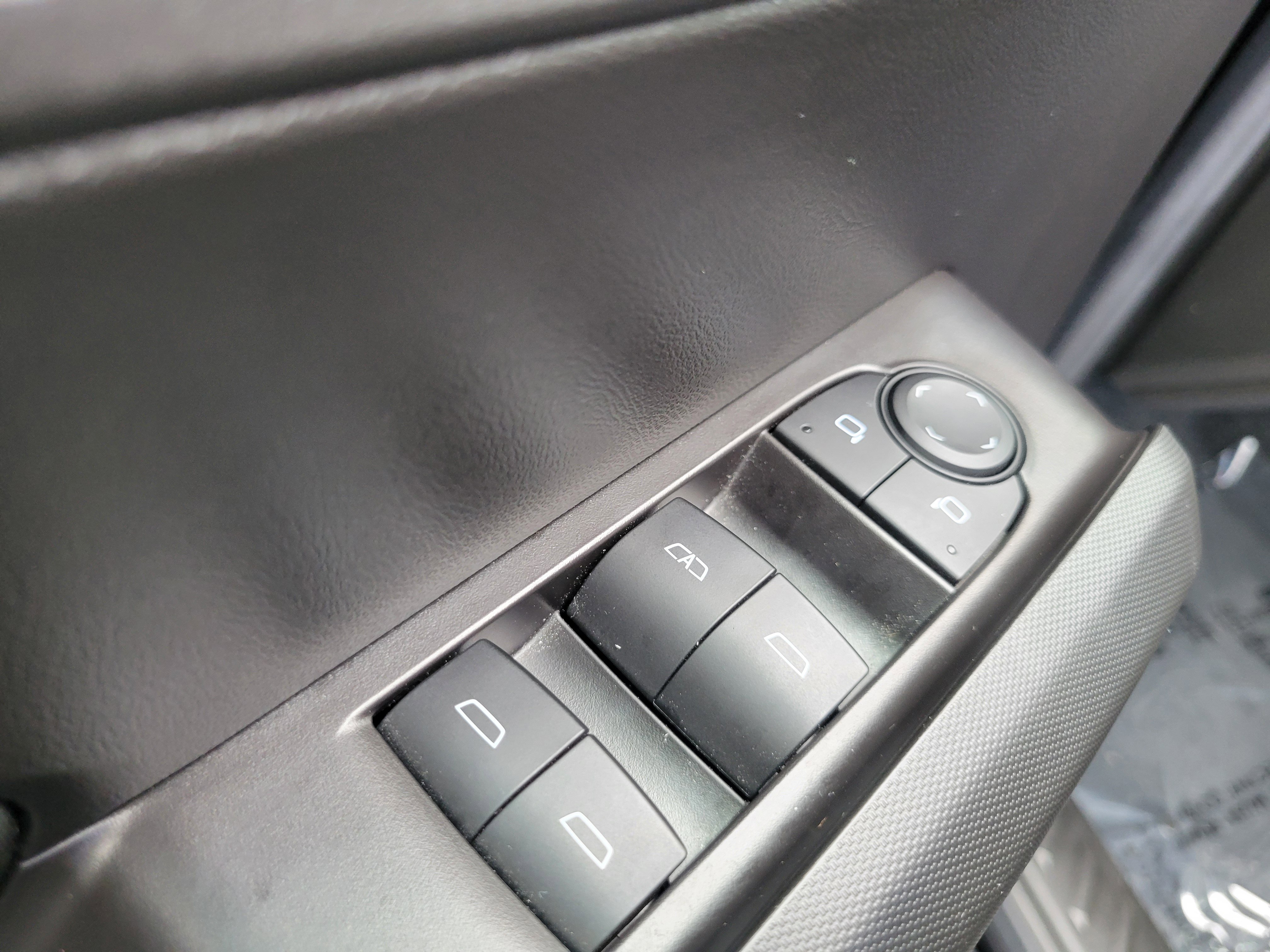 Used 2024 Chevrolet Colorado LT image 22