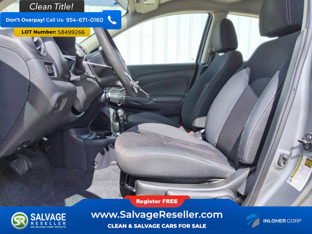 Used 2014 Nissan Versa SV FWD image 9