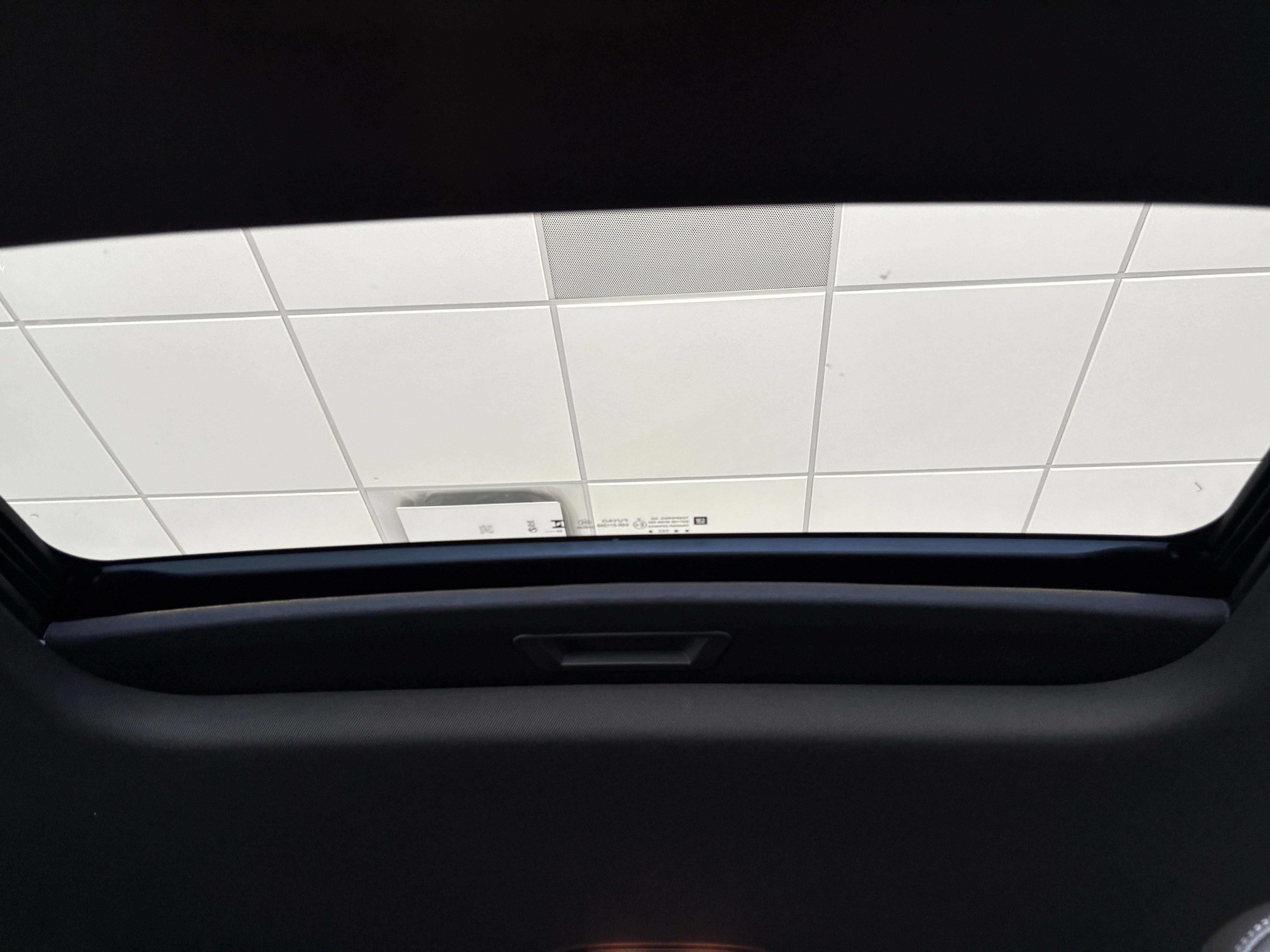 New 2026 Chevrolet Trax RS w/ Sunroof Package image 18