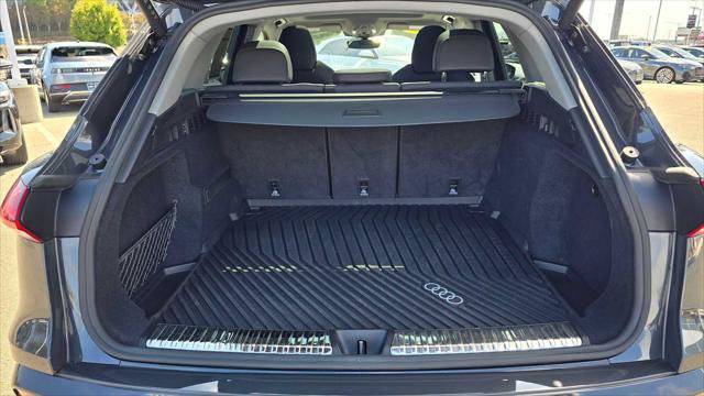 Used 2025 Audi Q5 Prestige AWD/4WD image 14