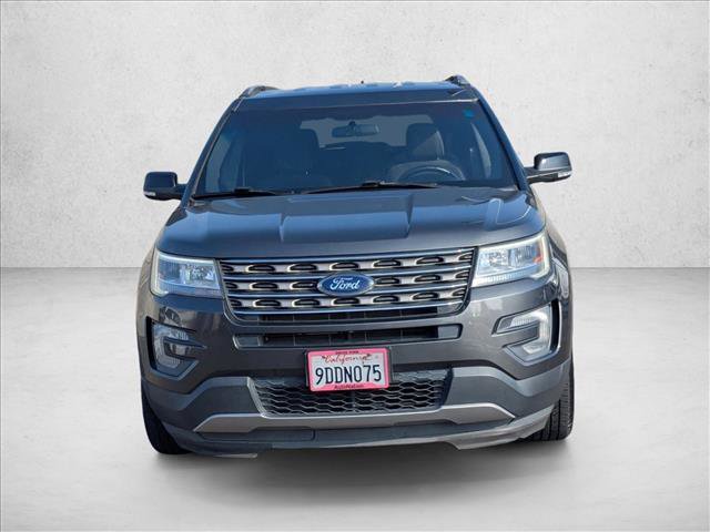 Used 2017 Ford Explorer XLT video 2