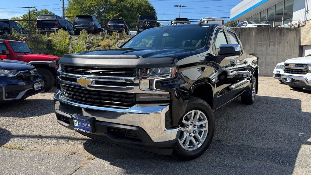 Used 2021 Chevrolet Silverado 1500 LT AWD/4WD image 2