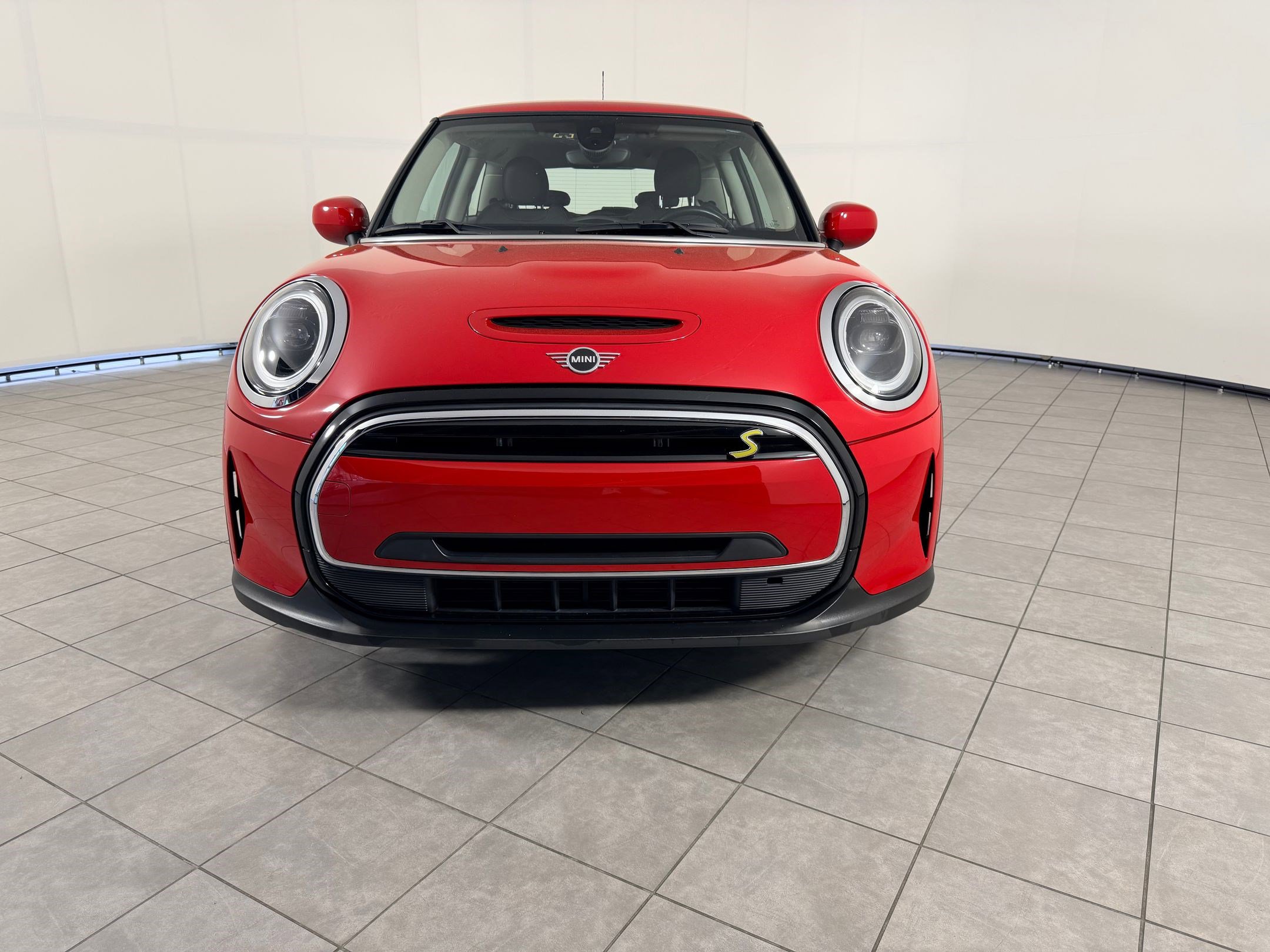 Certified 2024 MINI Cooper SE image 6