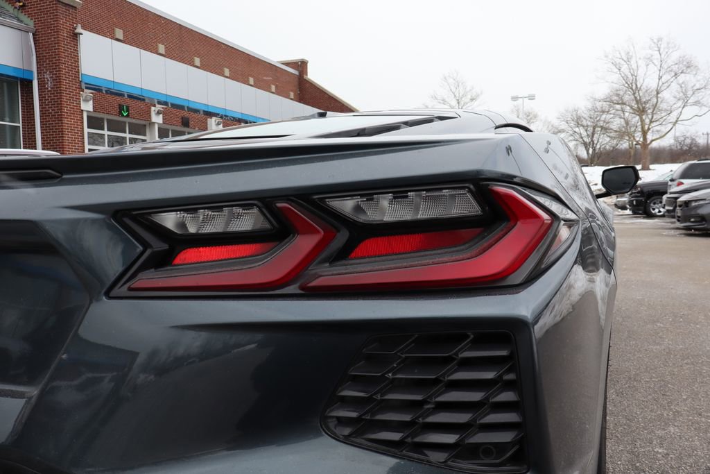 Used 2021 Chevrolet Corvette Stingray Preferred Cpe w/ Engine Appearance Package image 36