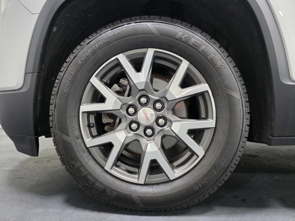 Used 2020 GMC Acadia SLE w/ Driver Convenience Package AWD/4WD image 5