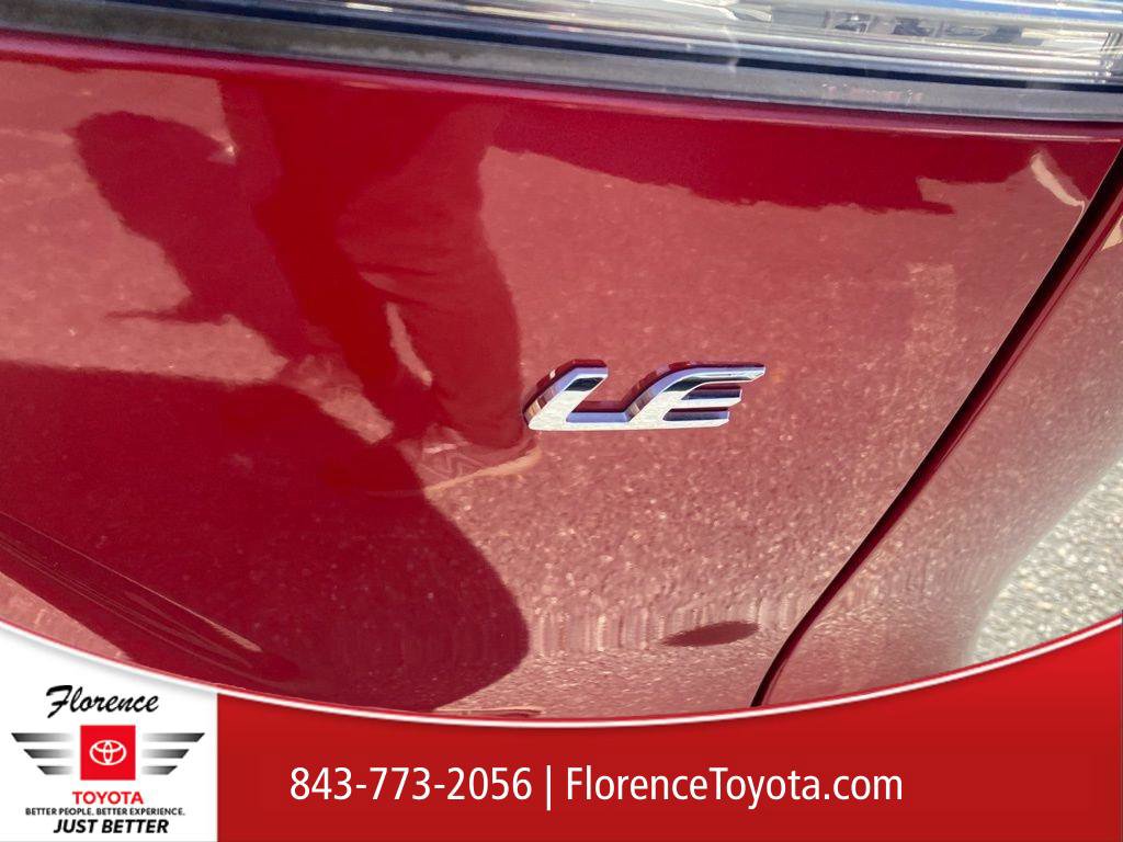 Used 2022 Toyota Corolla Cross LE image 15