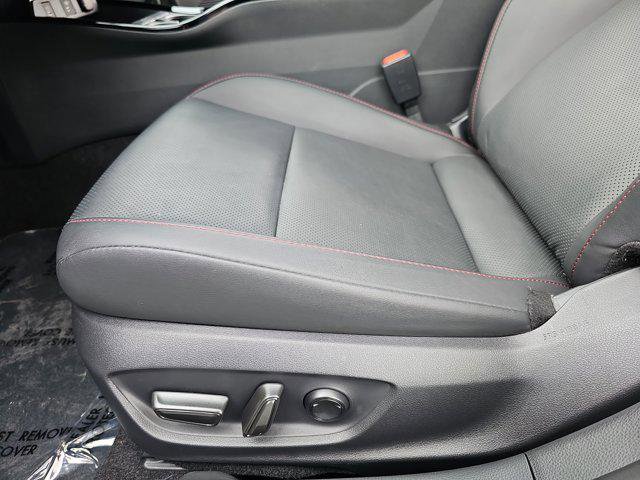 Used 2024 Toyota Prius Prime Premium image 28