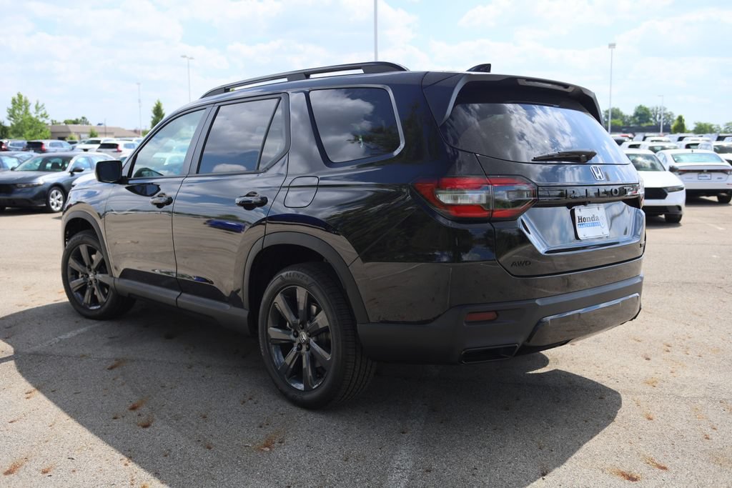 New 2026 Honda Pilot Sport image 4