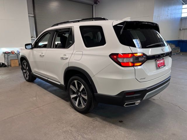 Used 2025 Honda Pilot Touring image 5