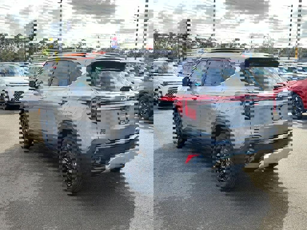 New 2026 Kia Seltos EX image 4