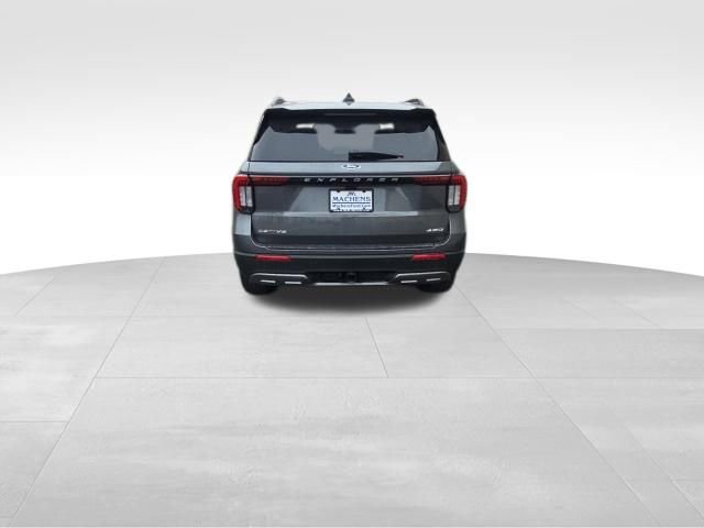 New 2026 Ford Explorer Active w/ Active Comfort Package image 8