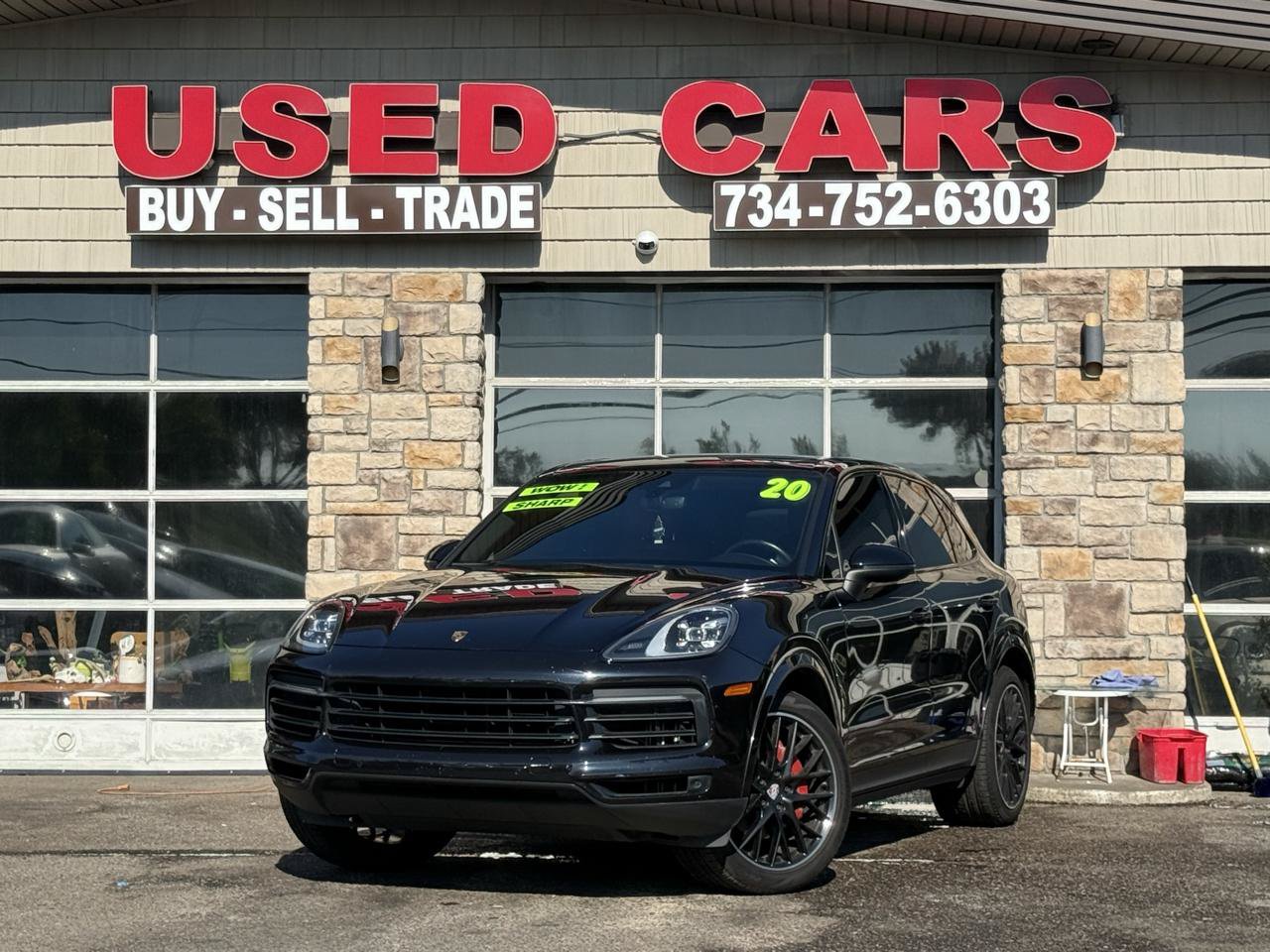 Used 2020 Porsche Cayenne AWD/4WD image 1