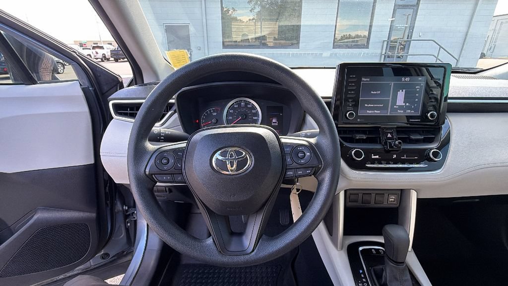 Used 2022 Toyota Corolla Cross L FWD image 14