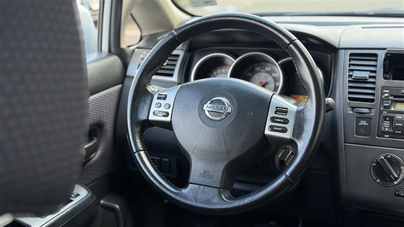 Used 2007 Nissan Versa Hatchback w/ Convenience Pkg FWD image 21