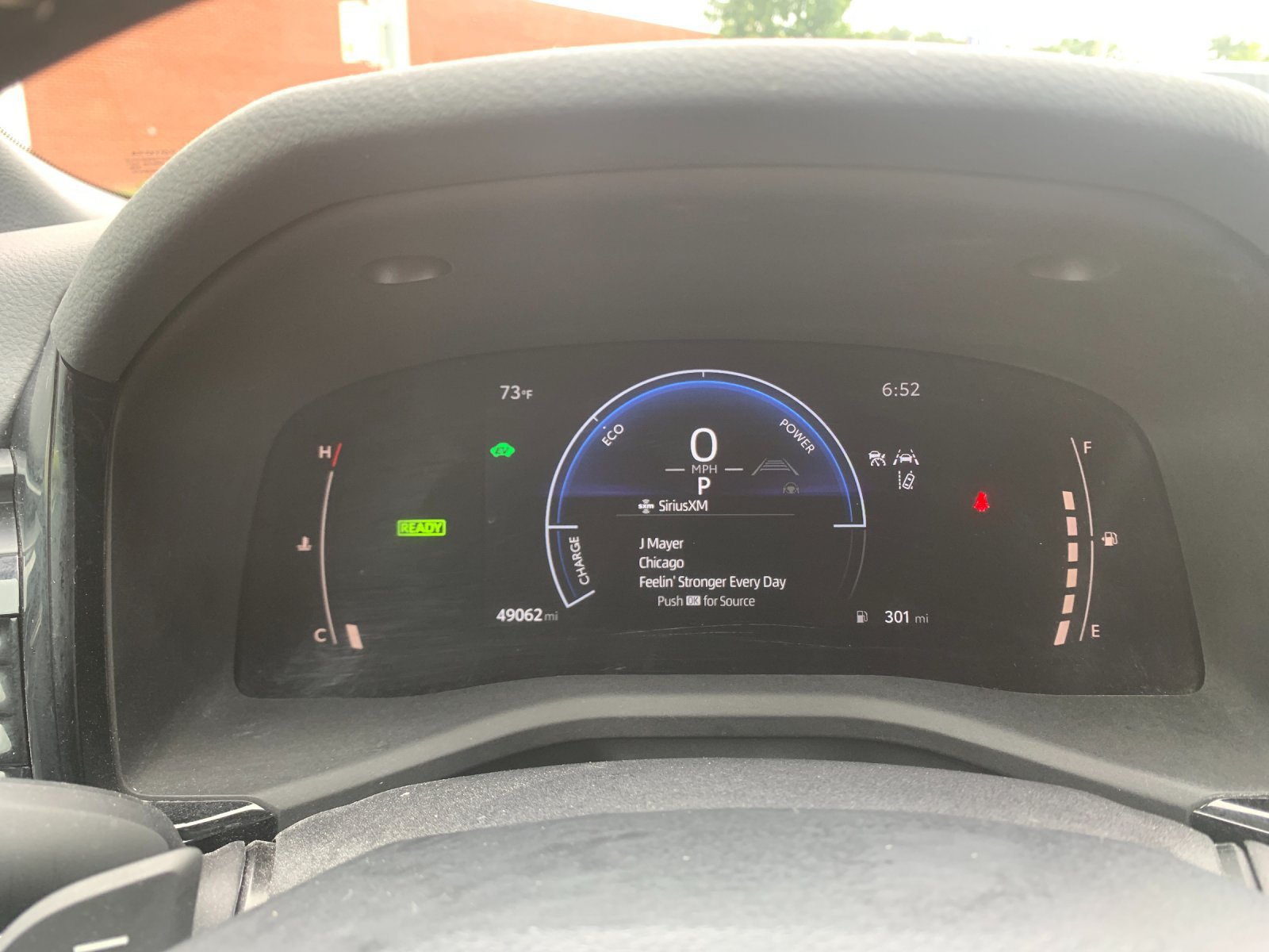 Used 2025 Toyota Camry SE FWD image 30