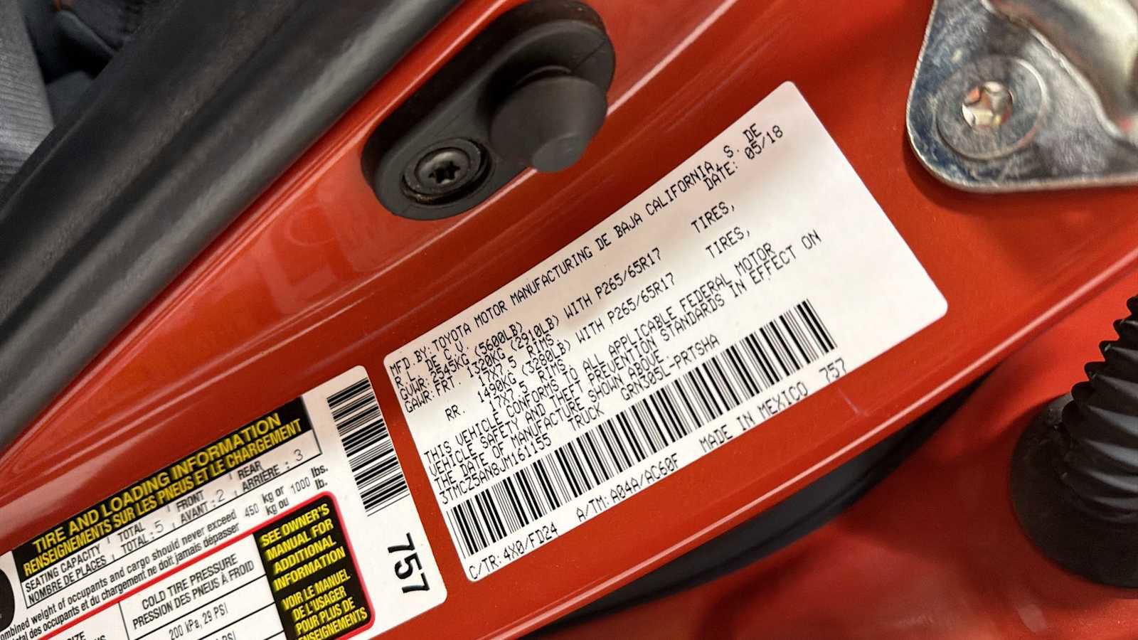 Used 2018 Toyota Tacoma TRD Sport image 11