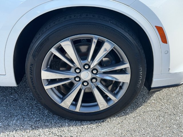 Certified 2020 Cadillac XT6 Premium Luxury FWD image 20