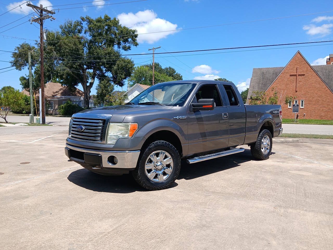 Used 2012 Ford F150 XLT w/ XLT Chrome Pkg AWD/4WD image 2