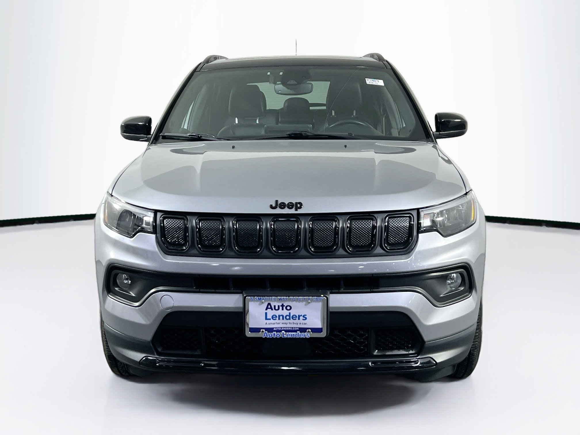 Used 2022 Jeep Compass Altitude w/ Sun and Sound Group image 2
