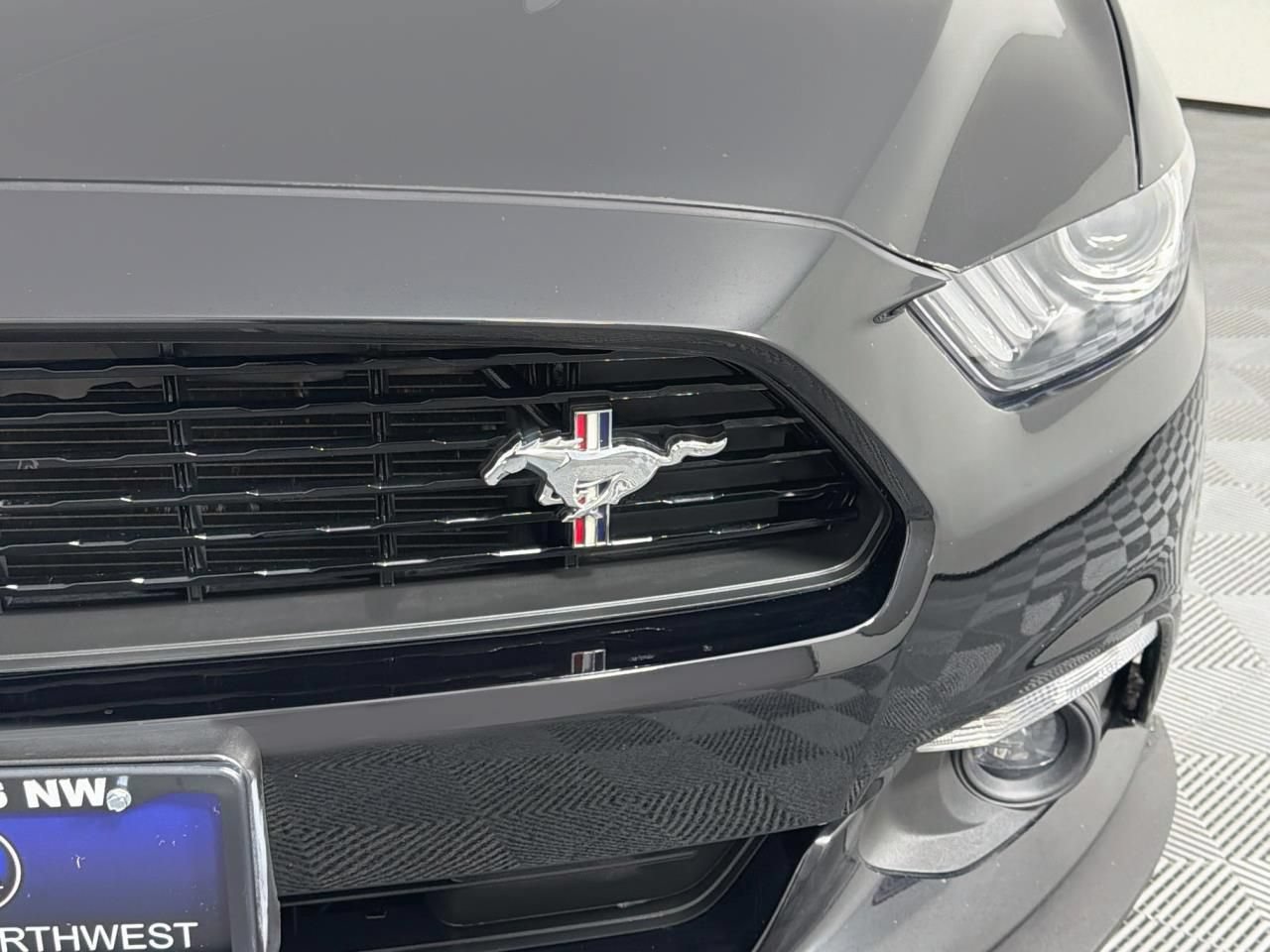 Used 2017 Ford Mustang GT Premium w/ Equipment Group 401A RWD image 4